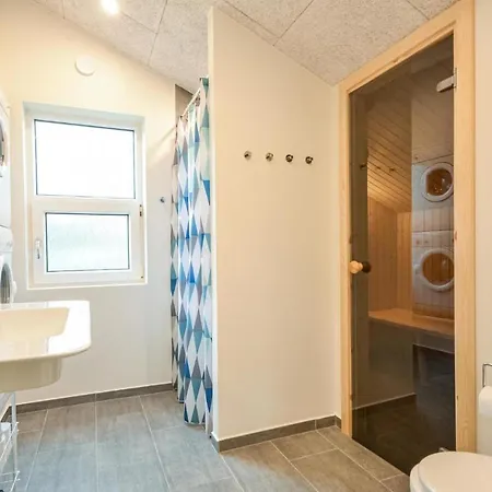 Prázdninový dům 4 Bedroom Beautiful In